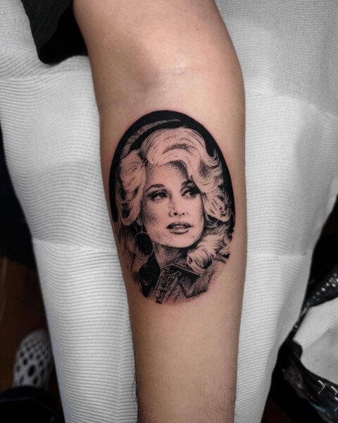 33 Fashionable Dolly Parton Tattoo Designs For 2024 Eye On Tattoos 33 Fashionable Dolly Parton Tattoo Designs For 2024 Eye On Tattoos
